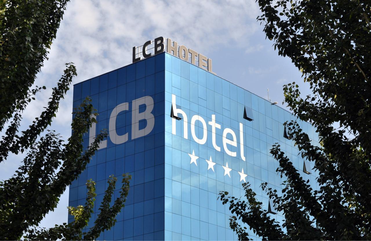 Lcb Hotel Fuenlabrada Exteriör bild